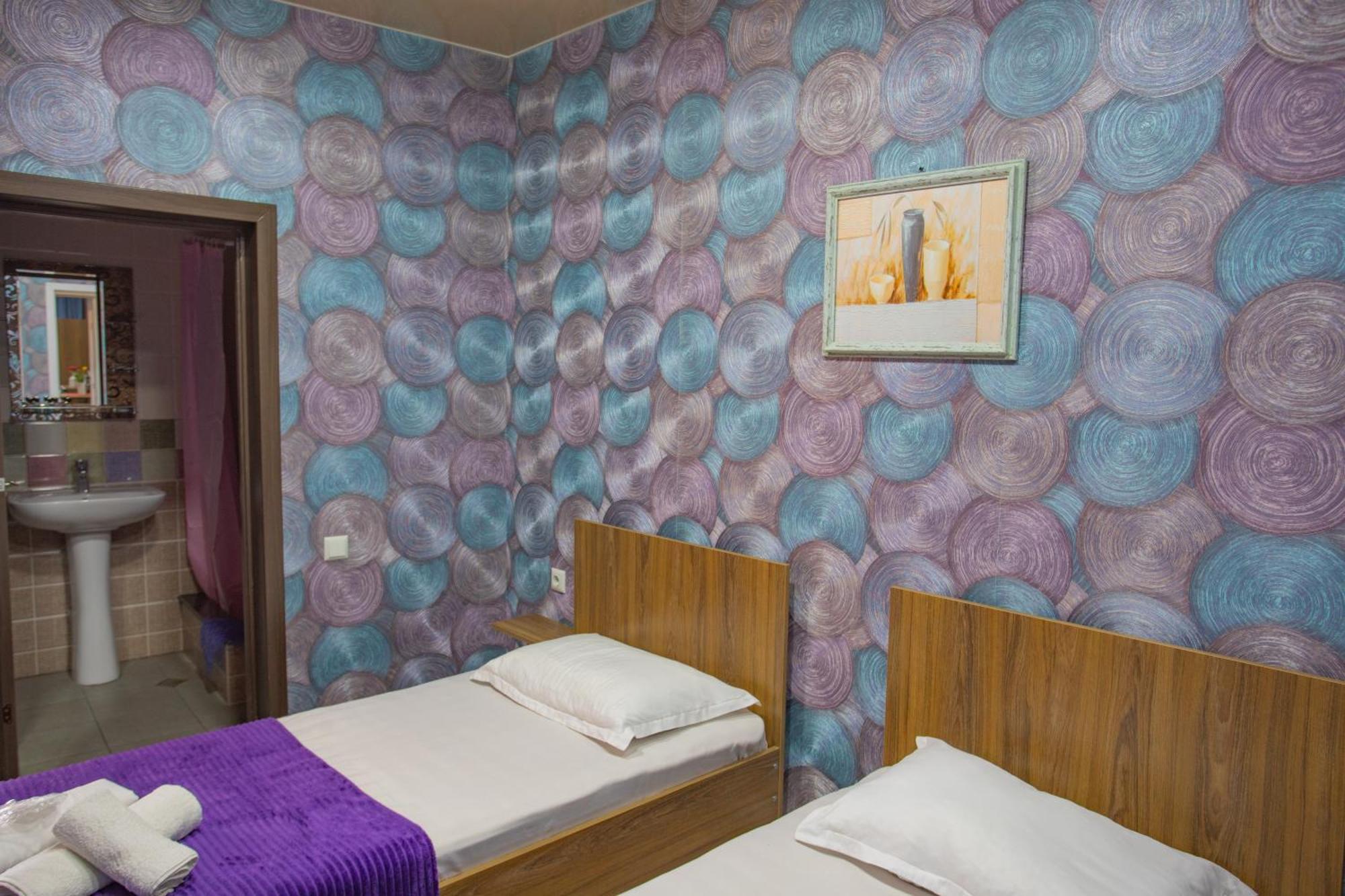 Hotel Homeland 巴统 外观 照片