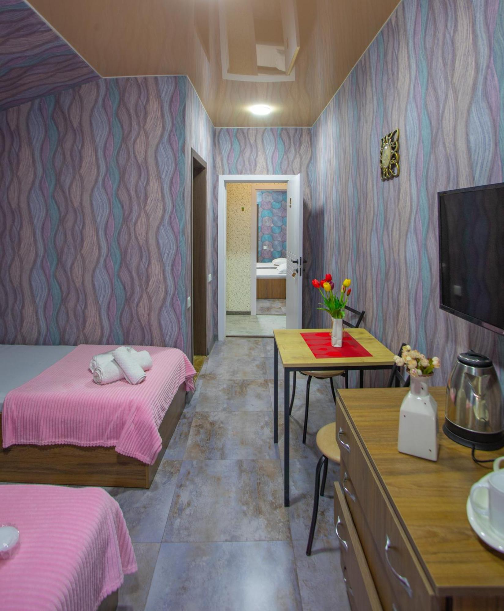 Hotel Homeland 巴统 外观 照片